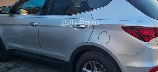 Hyundai Santafe sport AWD Brand New condition - 4