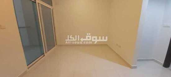 شقه للايجار غرفتان وصاله وثلاث حمامات الاطلالة على البحر - 3