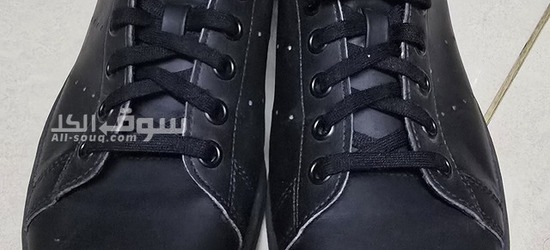 حذاء اديداس بحالة جيده .الون اسود .المقاس 40 - 4