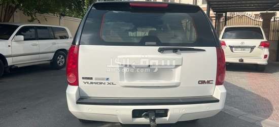 جمس يوكن XL خليجي 2009 V8 حالة جيدة جدا